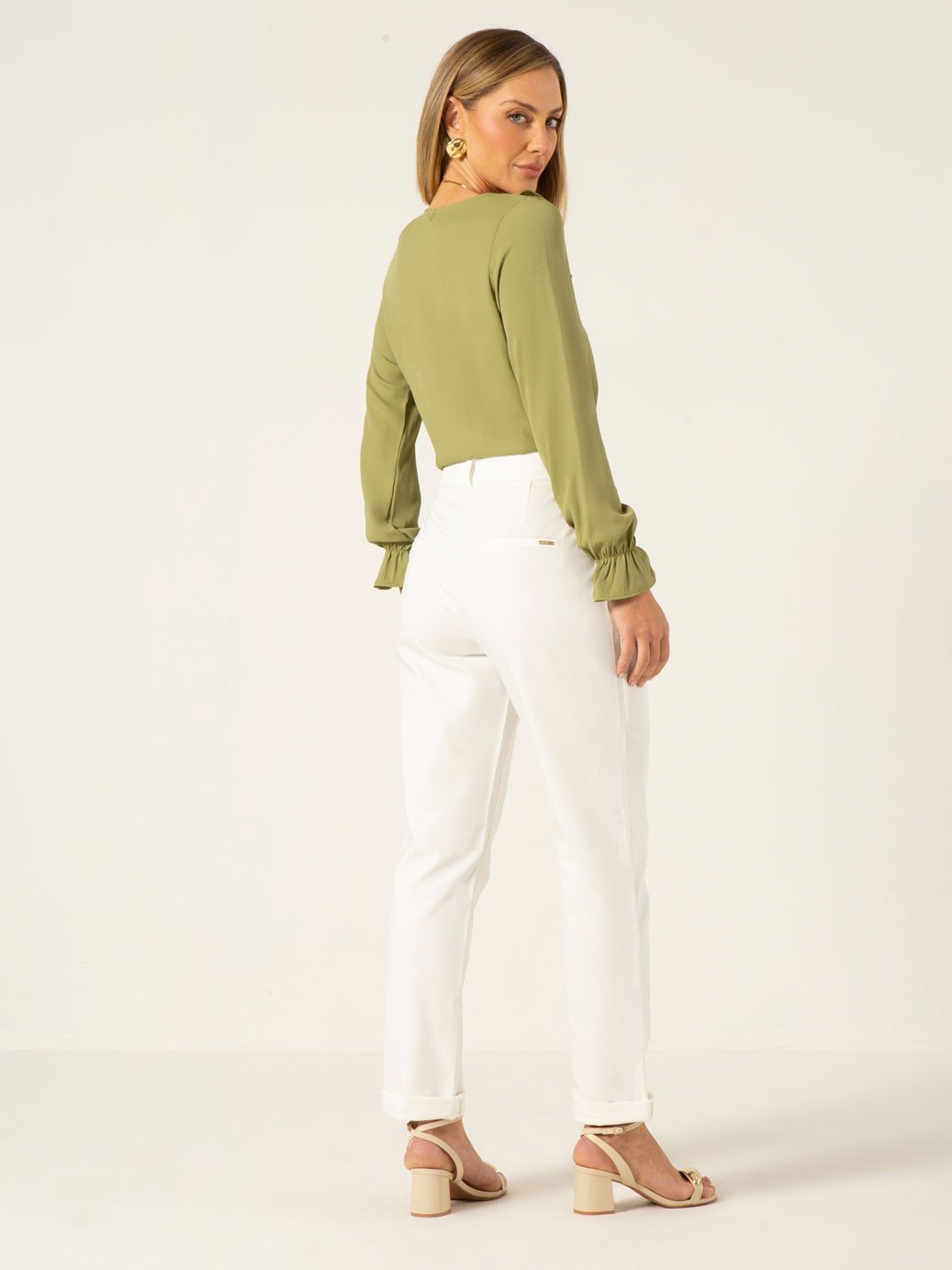 blusa manga longa com babados verde licia 1 1