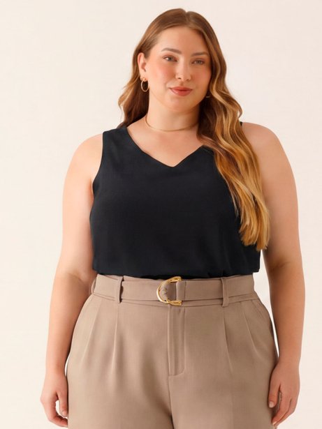 Regata Feminina Decote V Plus Size Preta Maddie