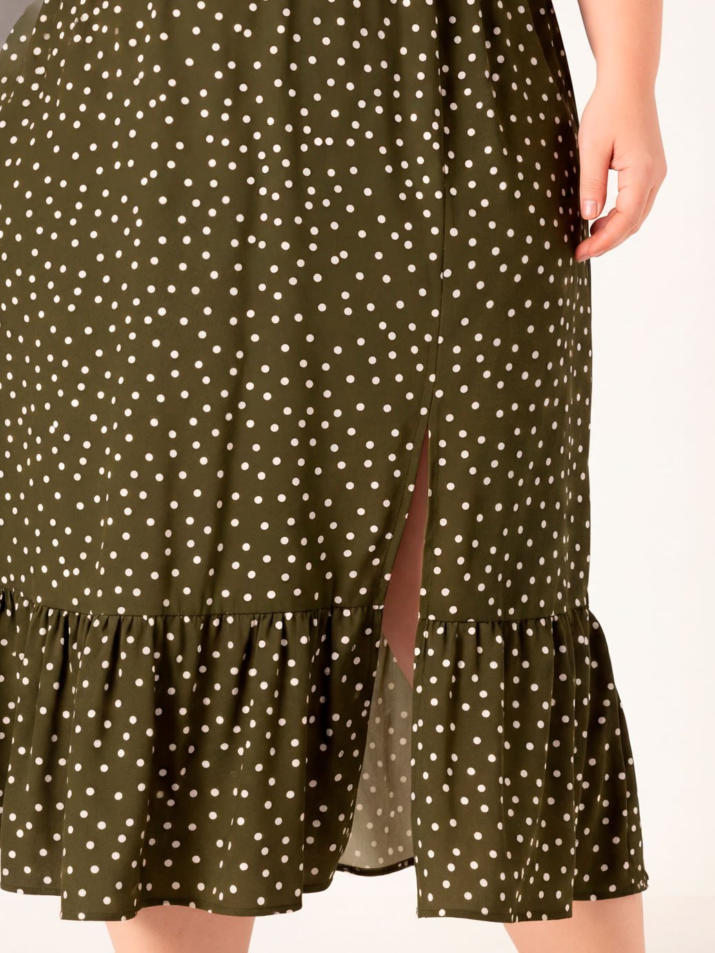 vestido longuete em viscose estampada verde militar ieda