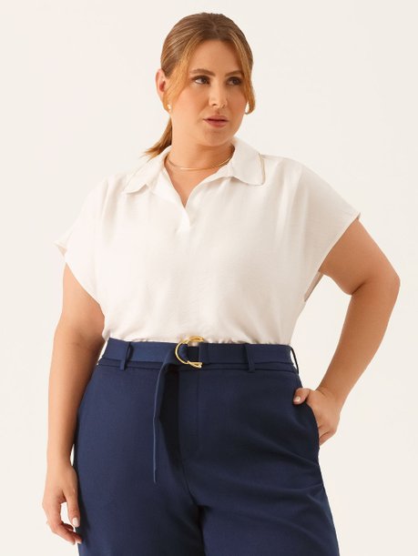 Blusa Manga Curta Decote V Plus Size Off White Viviani