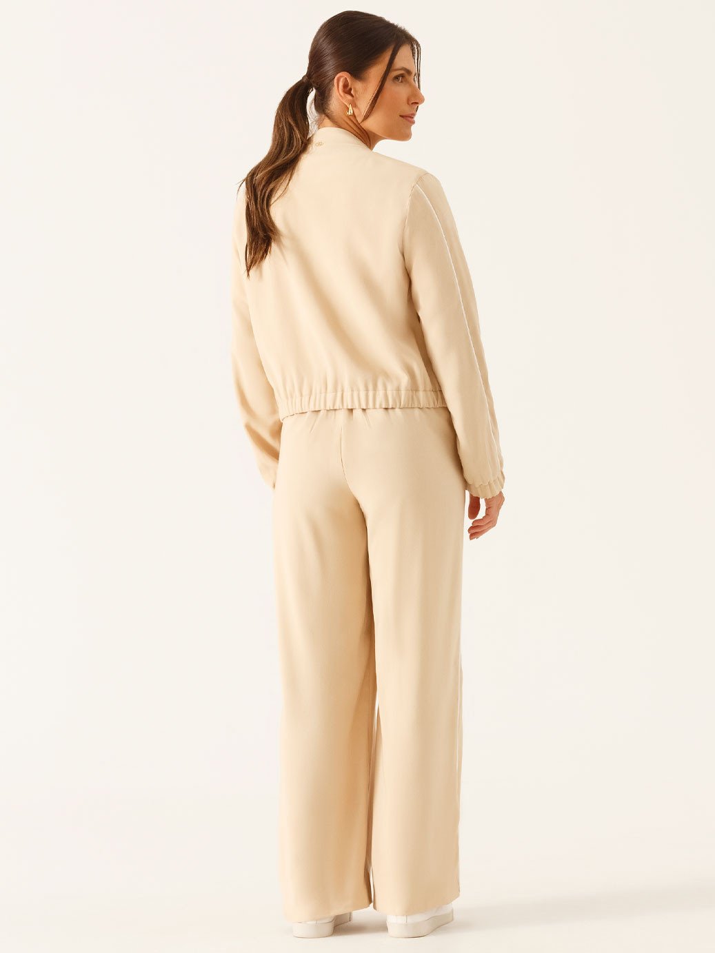 11400280 casaqueto alfaiataria manga longa em viscose aveia virginia 19200536 calca alfaiataria wide leg em viscose aveia vitoriana 3 3