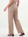 calca wide leg de alfaiataria em viscose mocha mousse angelica5