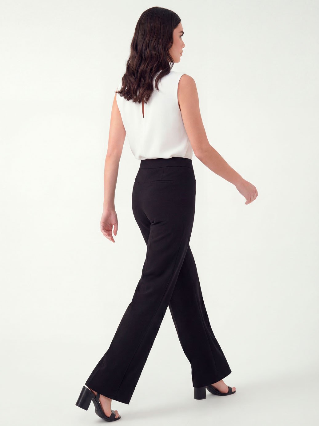 calca wide leg de alfaiataria preta rosita4