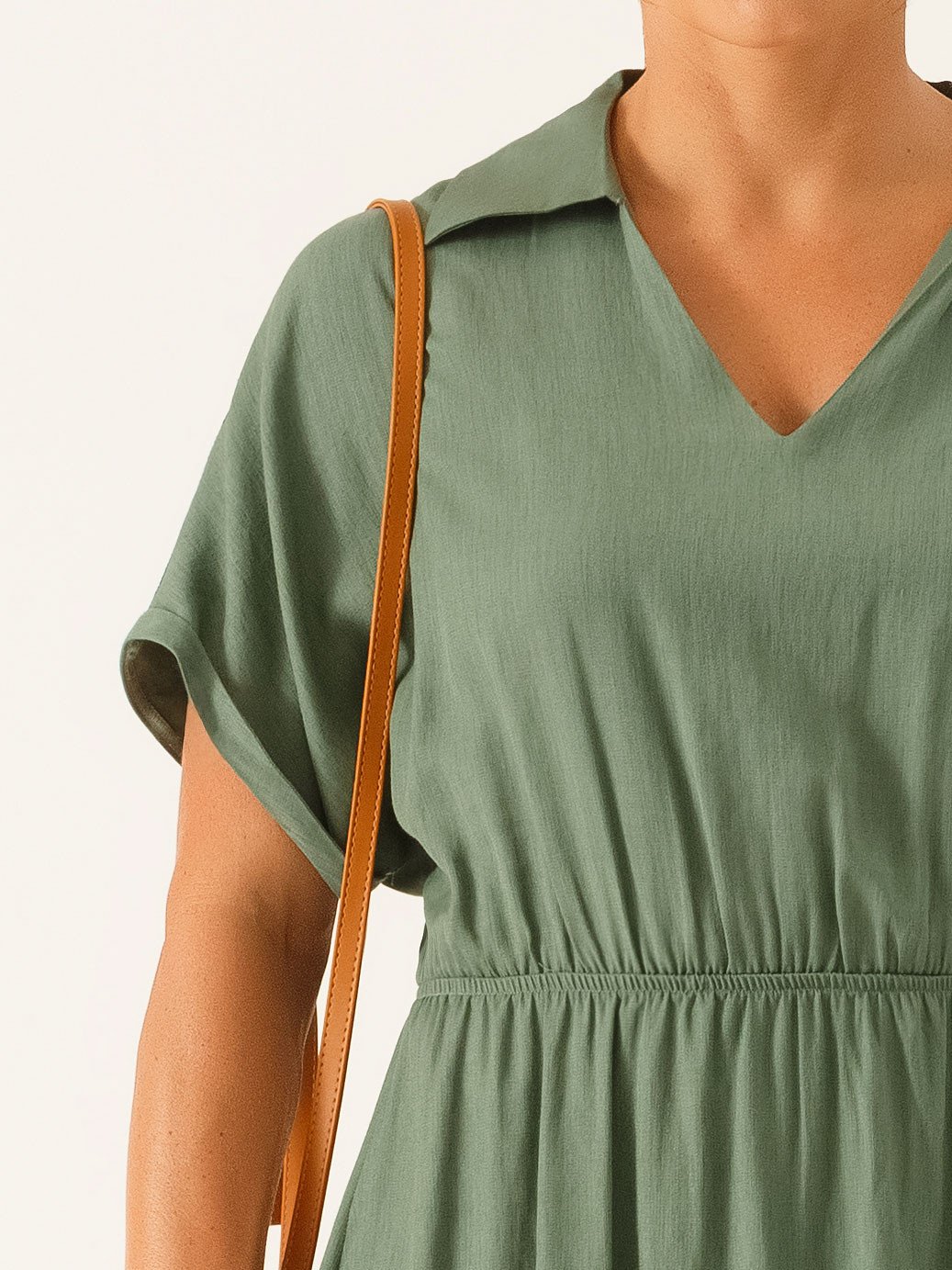 11000420 vestido decote v longuete em viscose verde vanderleia 5