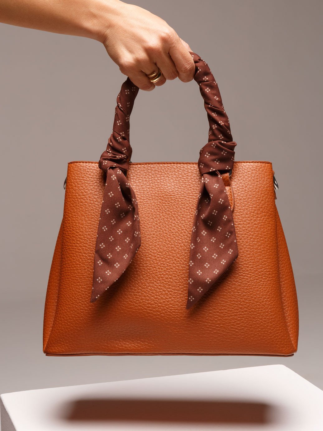 10161099 gravata yumi 1