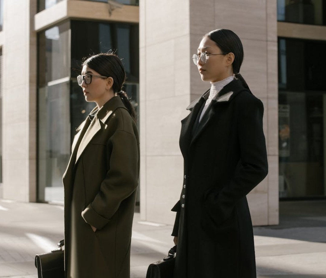 Ajustes simples que deixam qualquer roupa mais elegante