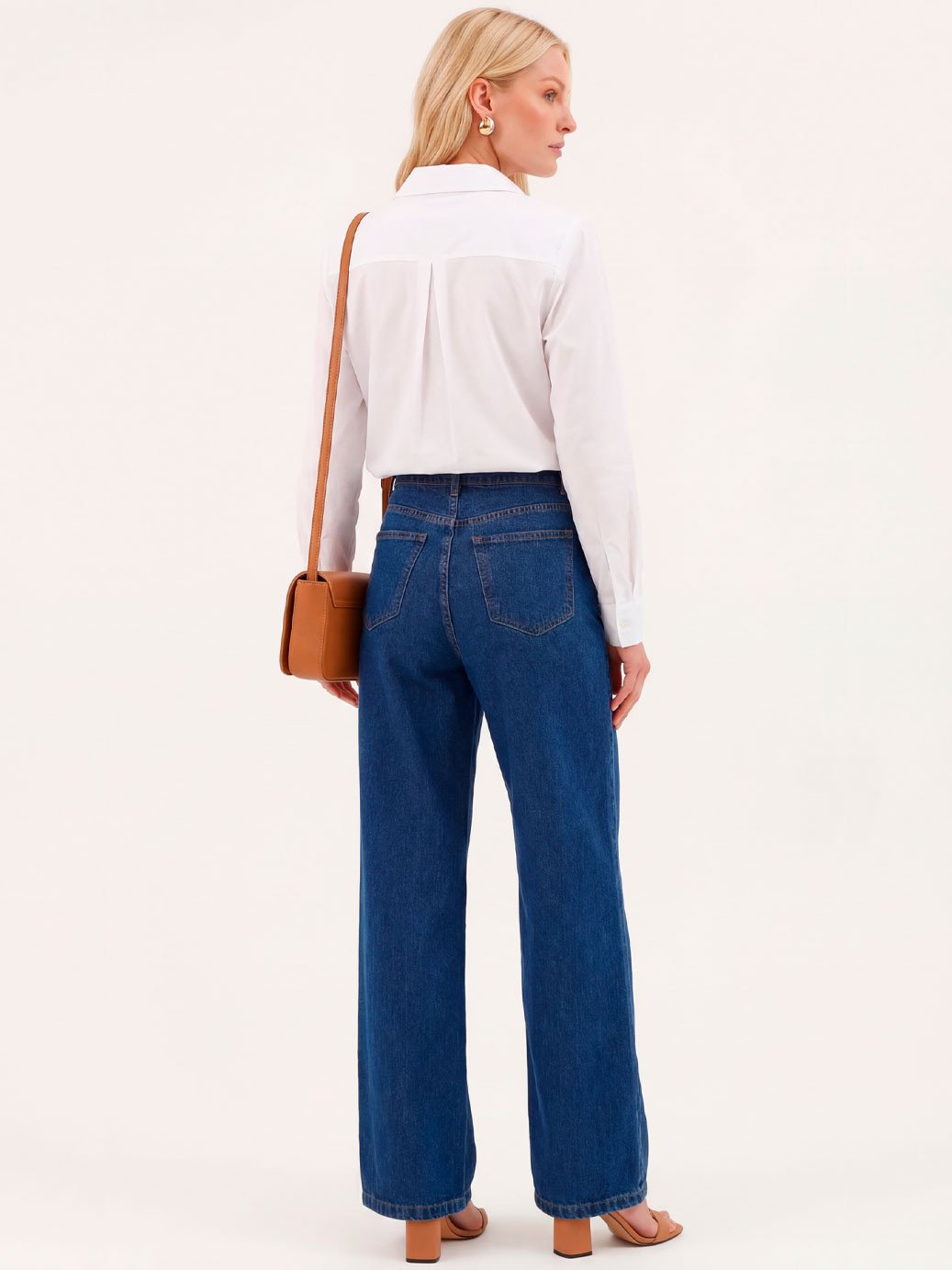 10202320 camisa feminina branca alongada com bolso marilu1