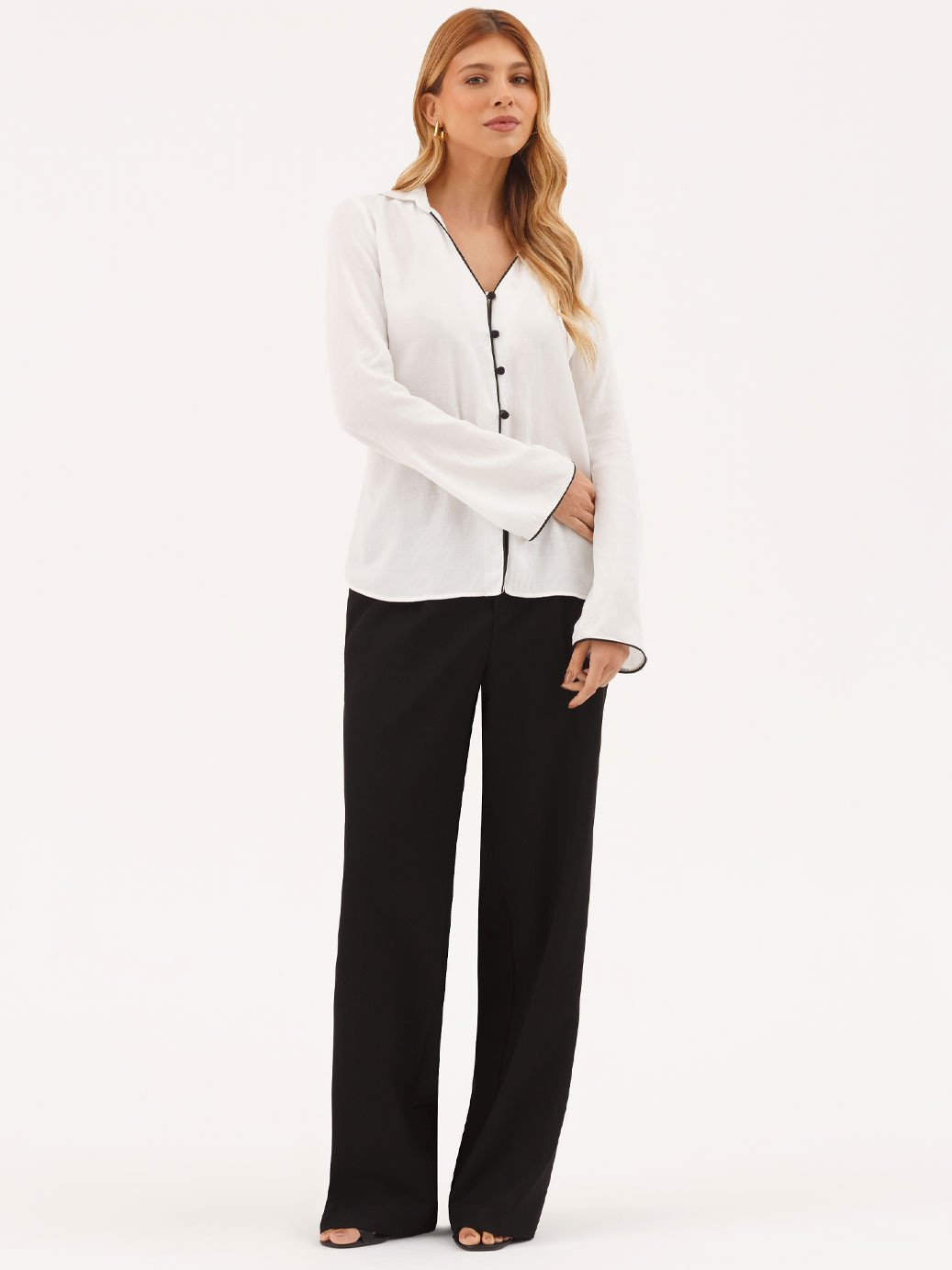 10202301 blusa manga longa com filete preto circe 19200418 calca preta alfaiataria feminina natiele2