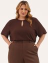 10501710 blusa plus size marrom giuli 19200577 calca marrom plus size antonia 1