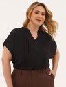 10501736 blusa preta com nervura nadira