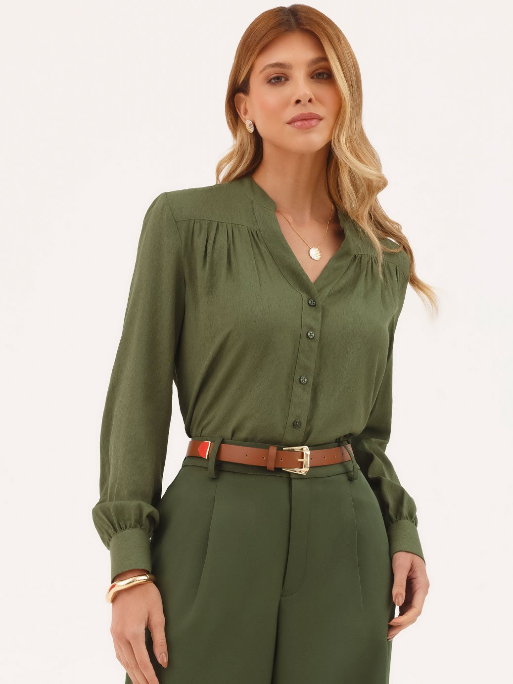 10202322 blusa manga longa verde militar eleanor 19200585 calca pantalona verde militar celinea 1