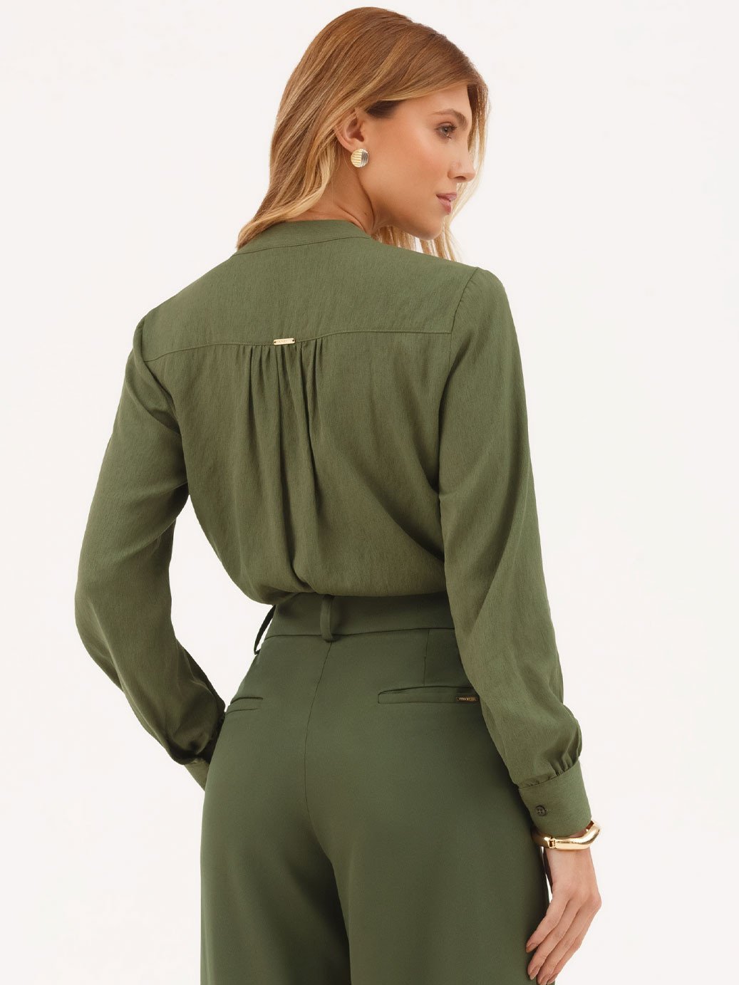 10202322 blusa manga longa verde militar eleanor 19200585 calca pantalona verde militar celinea 2 1