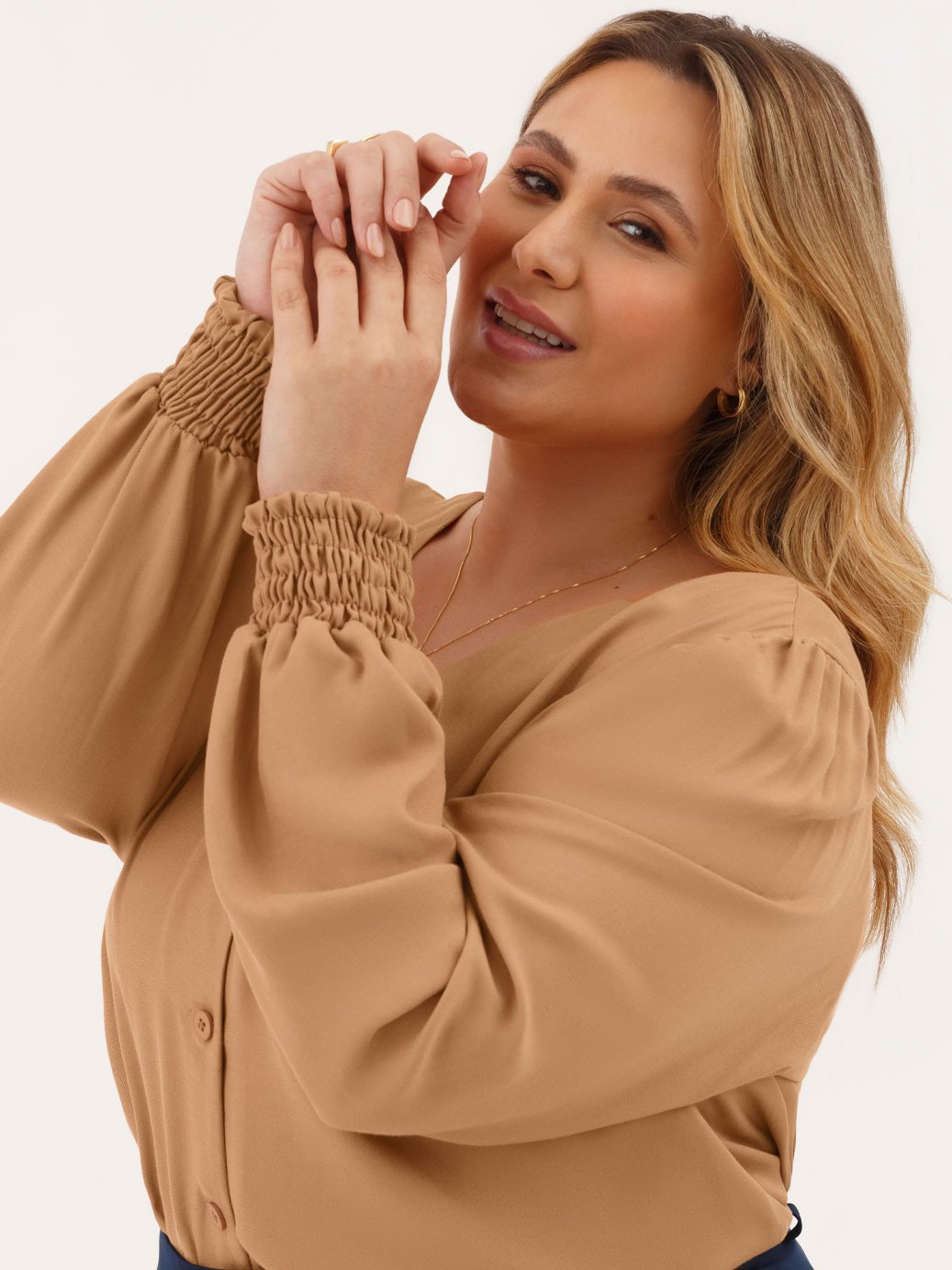 10202328 blusa camel canela com elastico angela