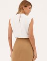 10501757 blusa sem mangas e recorte off white branco livana 11000421 saia longuete canela joulie 2