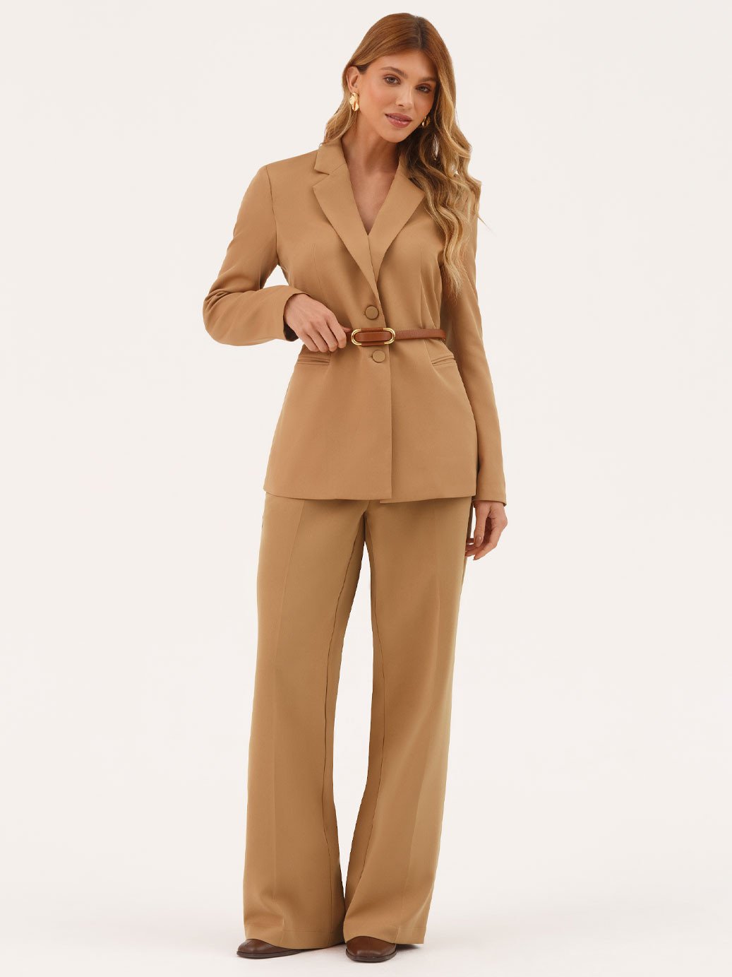 11400321 blazer camel caramelo canela cassie 11800096 cinto camel caramelo annie 19200602 calca wide leg canela camila1