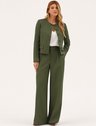 19200585 calca pantalona verde militar celinea 11400282 casaqueto verde militar yuna 1 1