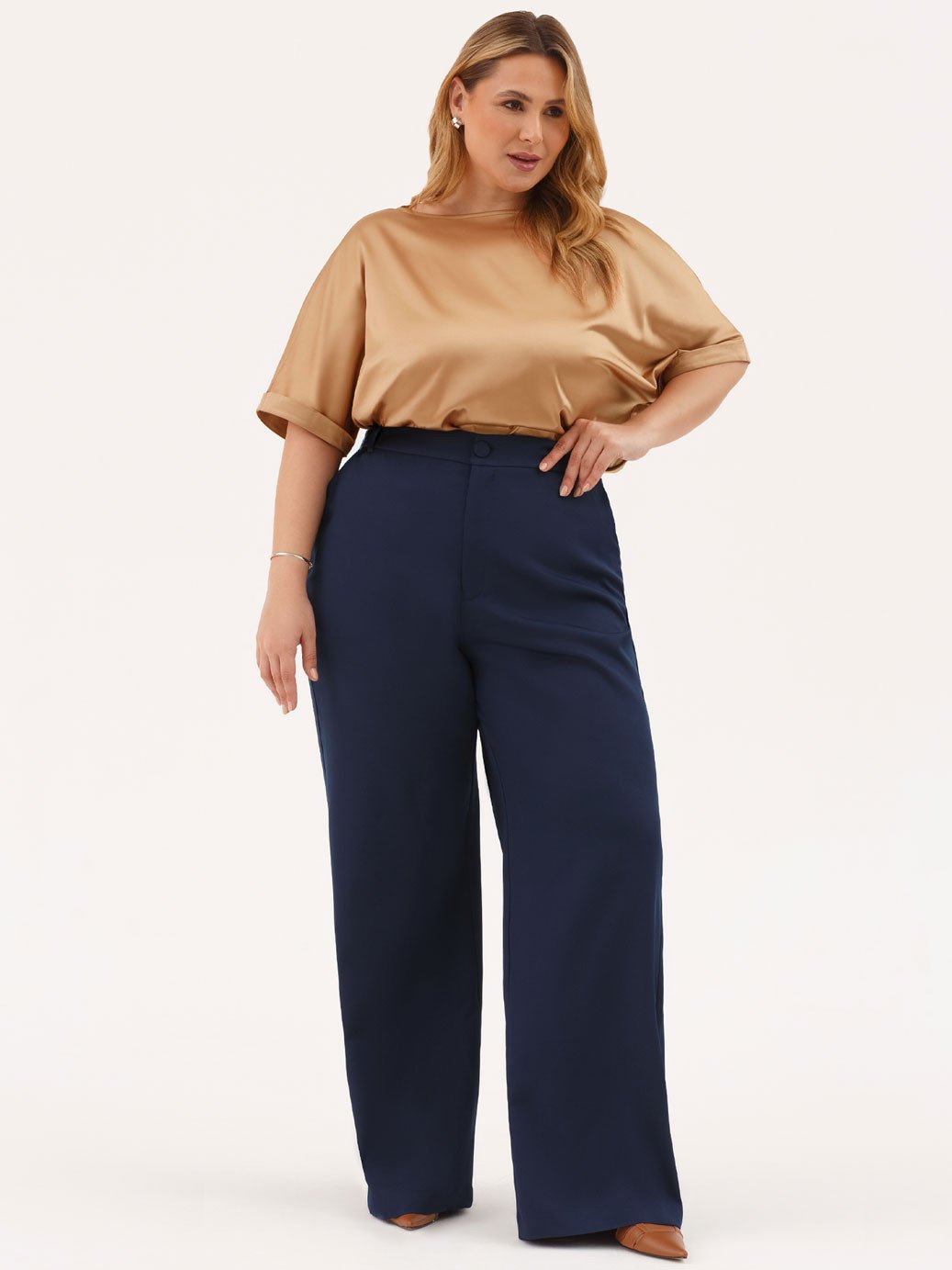 19200600 calca wide leg plus size azul marinho lina 10501745 blusa camel canela plus size wylla 1 3
