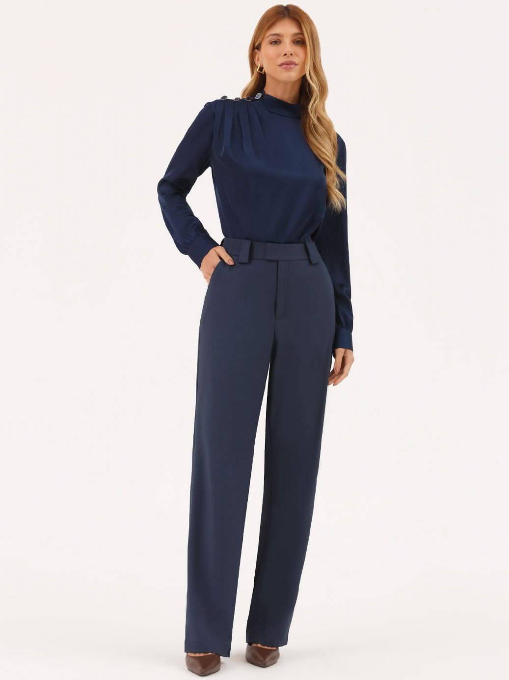 19200601 calca alfaiataria feminina marinho laya 10501743 blusa manga longa com botoes cetim liora 2 4