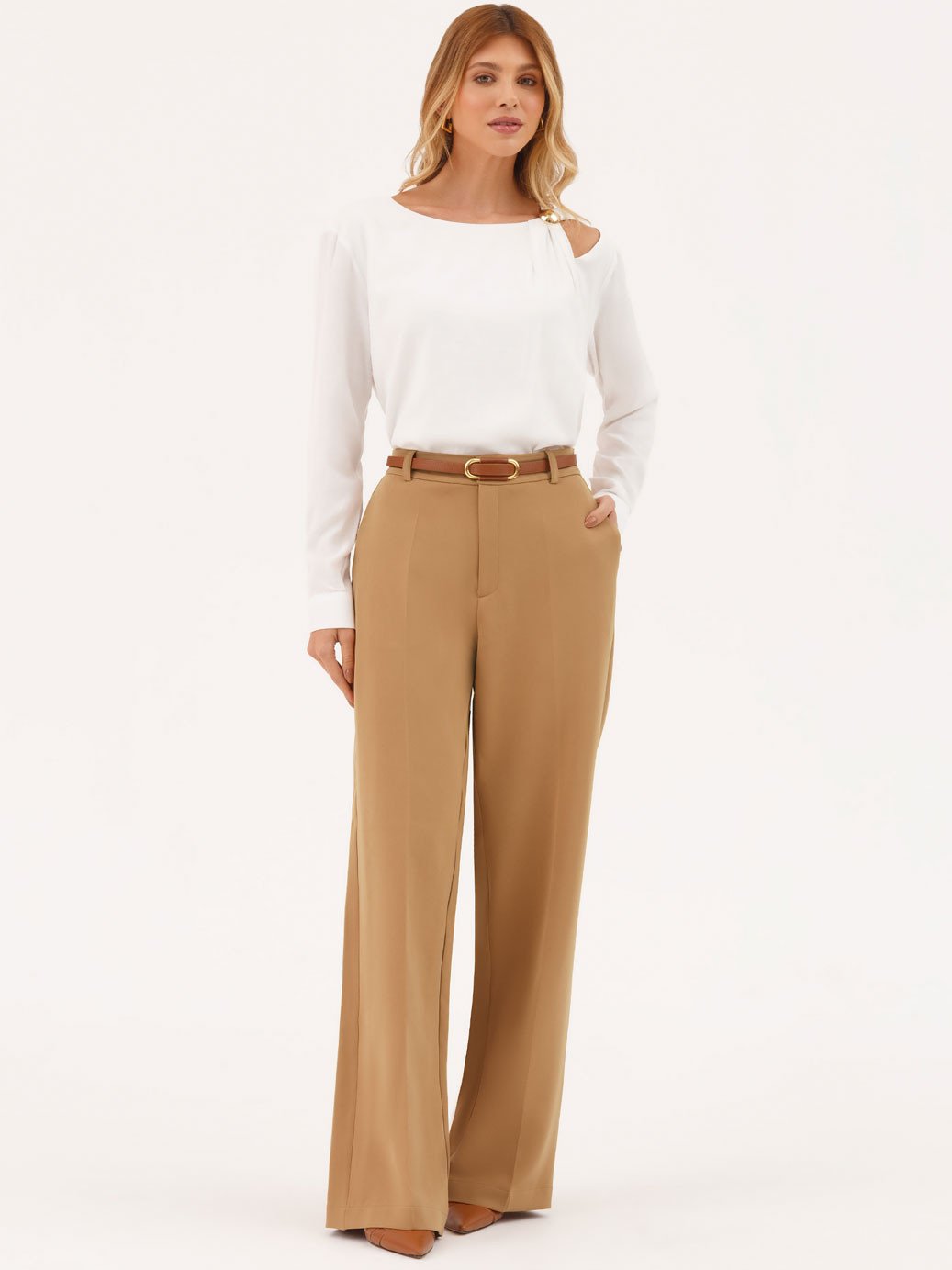 19200602 calca wide leg canela camila 10501704 blusa off white branca elina 2 3