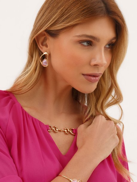 Brinco com Pedra em Quartzo Rosa Perolado Dourado Budapeste