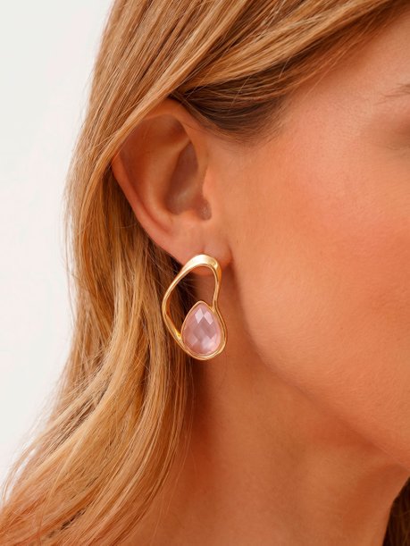 Brinco com Pedra em Quartzo Rosa Perolado Dourado Budapeste