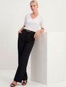 10501440 blusa malha de algodao off white daiela 19200122 calca alfaitaria preta timotea 1 1