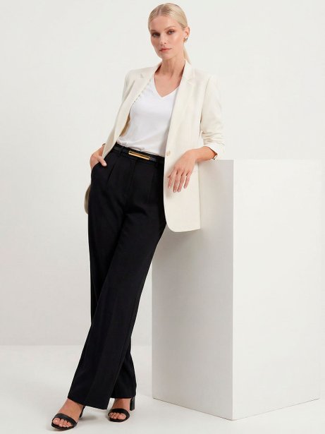 Calça Wide Leg Preta de Alfaiataria Timotea