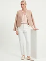 10501489 blusa de botao adriana 19200437 calca alfaiataria branca amanda 11400227 casaqueto aveia analice1