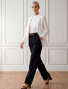 10501440 blusa malha de algodao off white daiela 19200122 calca alfaitaria preta timotea 11400337 blazer off white feminino liana 2