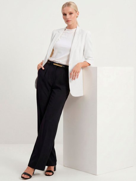 Calça Wide Leg Preta de Alfaiataria Timotea
