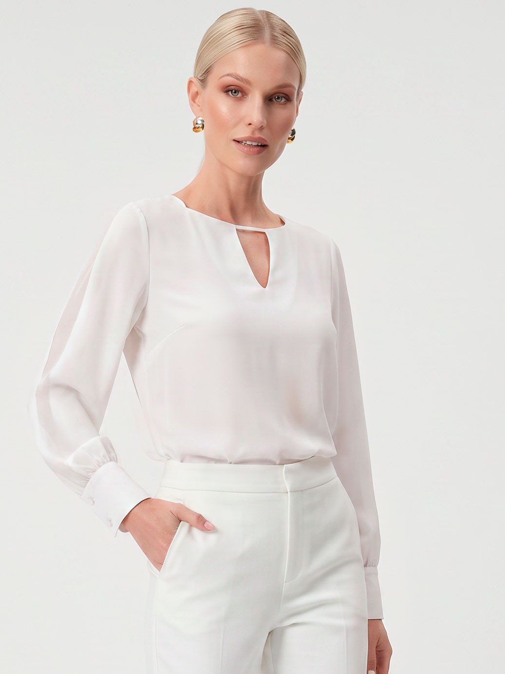 10501489 blusa de botao adriana 19200437 calca alfaiataria branca amanda 1 1