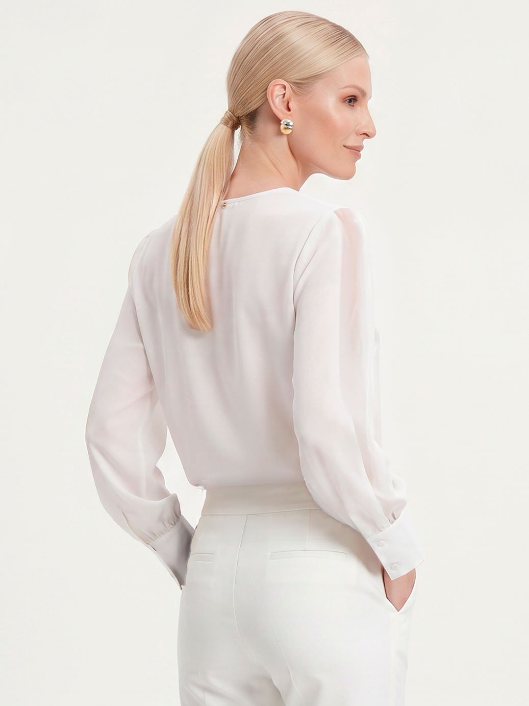 10501489 blusa de botao adriana 19200437 calca alfaiataria branca amanda 3