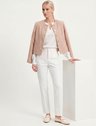 10501489 blusa de botao adriana 19200437 calca alfaiataria branca amanda 11400227 casaqueto aveia analice1