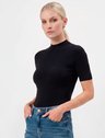 10501500 blusa gola alta preto adri 19200430 calca jeans feminina selene 1