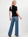 10501500 blusa gola alta preto adri 19200430 calca jeans feminina selene 4 1