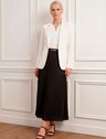 11000308 saia plissada preta antonieta 11400337 blazer off white feminino liana 10800351 blusa off white josiela 2