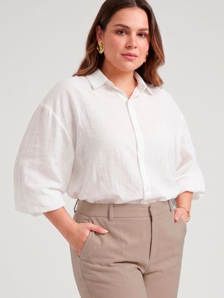 Camisa Manga Longa Boxi em Viscose Plus Size Off White Taila