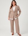 10501644 camisa boxi plus size off white taila 19200605 calca plus size bege lea 11400325 blazer bege kelya 3 1