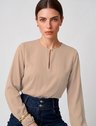 10501746 blusa manga longa bege anya 19200609 calca jeans pantalona azul escuro naya 2