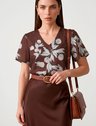 10501751 blusa manga gode alba 11000431 saia crepe marrom andreza