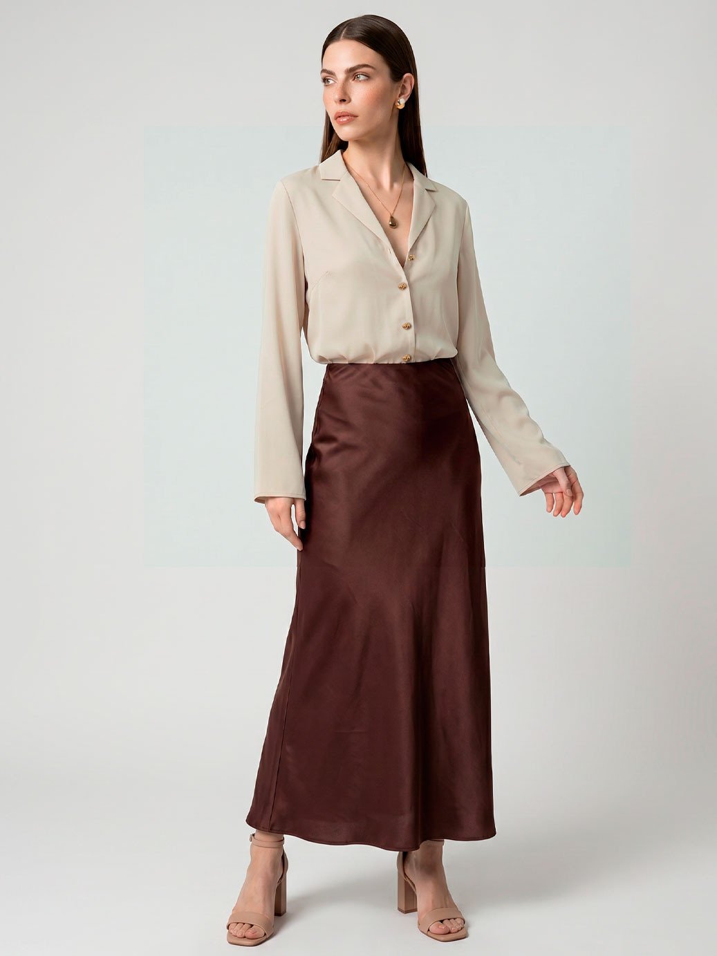 11000431 saia crepe marrom andreza 10202338 camisa manga longa gola notch bege marla 1 1