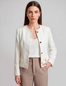 11400323 casaqueto off white mayana 19200603 calca bege adrya 2