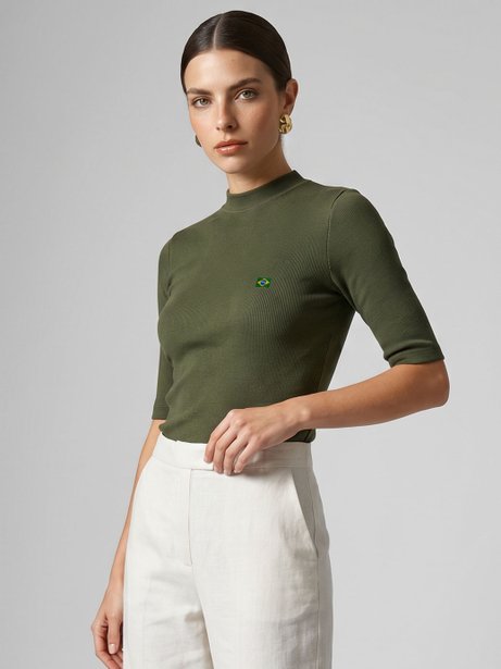 Blusa Canelada Gola Alta Verde com Bordado Militar Salma