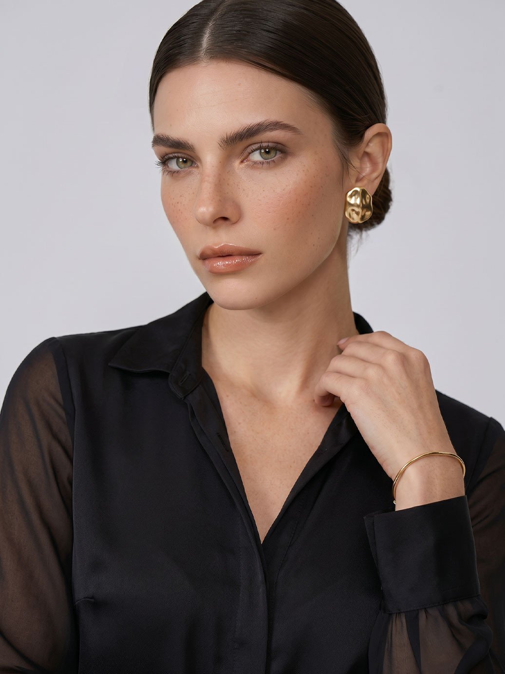 10202255 camisa preta tiara 1 1