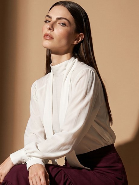 Blusa Manga Longa Regular em Viscose Off White Ophelia