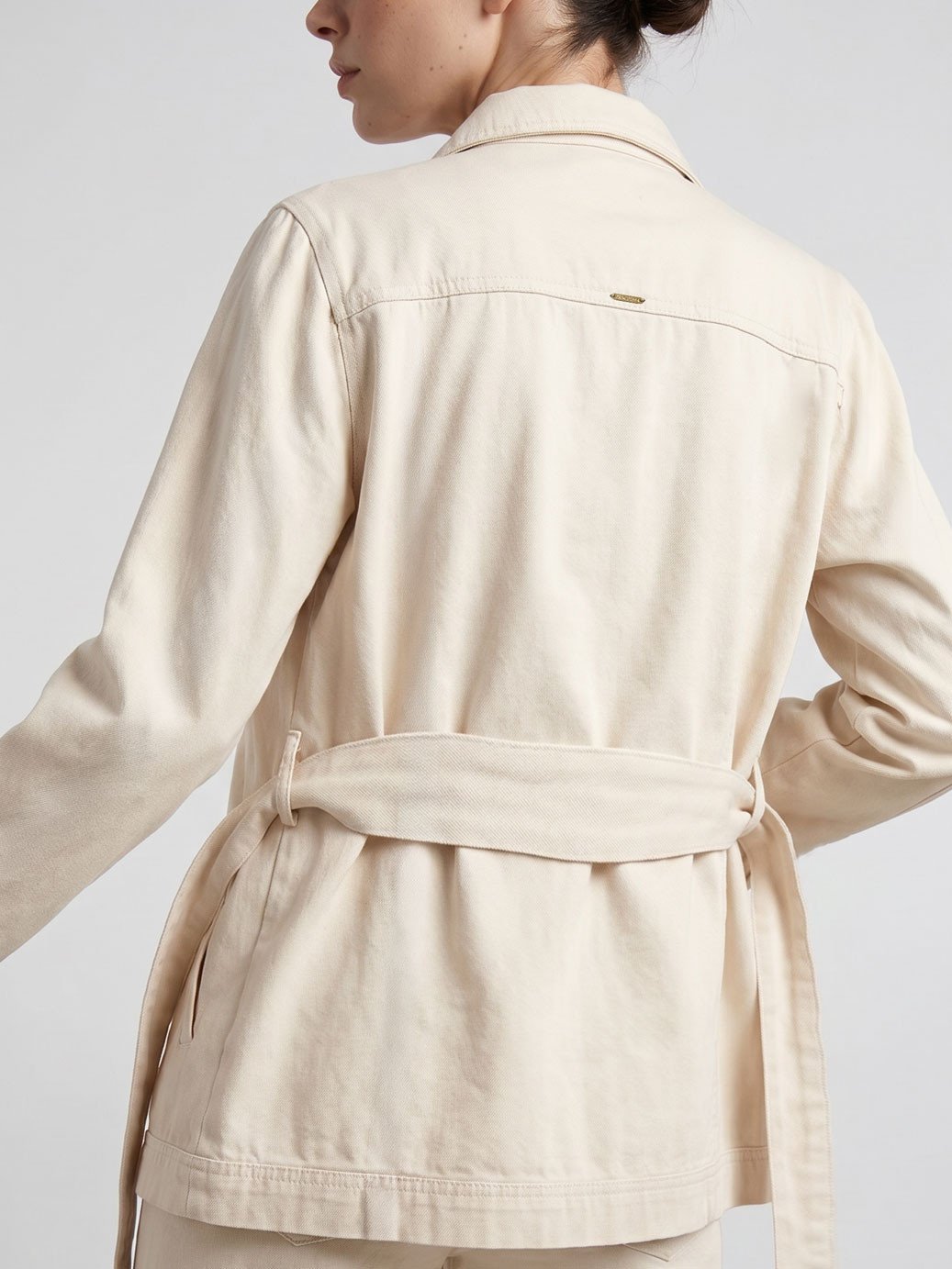 11400352 parka com bolsos em sarja off white nola 5