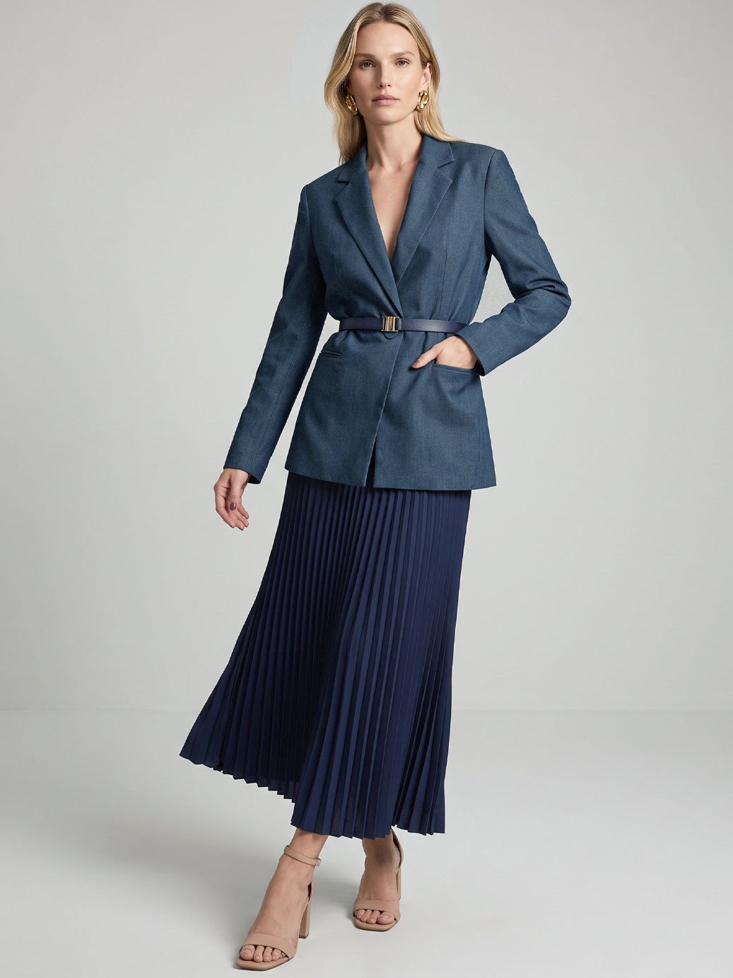 11000452 saia plissada longuete crepe marinho antonieta 11400335 blazer feminino marinho rovena1