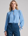 10501769 blusa com gola estruturada azul claro cauane 19200614 calca reta de alfaiataria marinho celestine 1