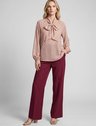 10501778 blusa poa babados gaele 19200610 calca alfaiataria wide leg vinho naissa 1 1