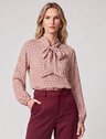 10501778 blusa poa babados gaele 19200610 calca alfaiataria wide leg vinho naissa 2